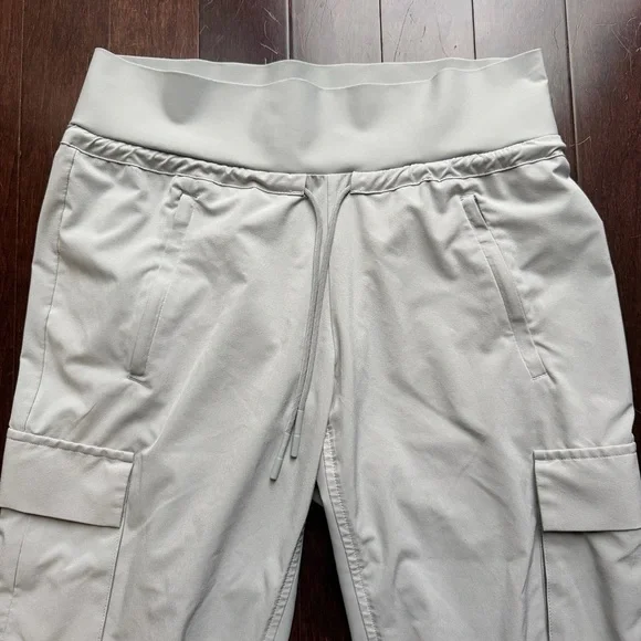 Athleta Women’s Sutton Tern Grey Cargo Jogger Athletic Pants Size 4 - Picture 2 of 8